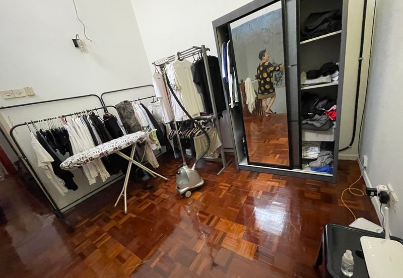 Avenue 23 Sunway Damansara  2 Sty Intermediate Unit For Sale