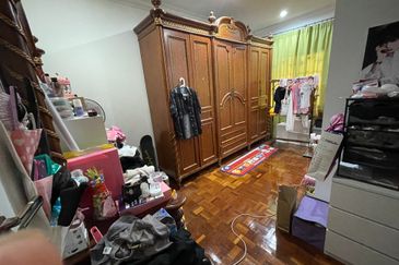 Avenue 23 Sunway Damansara  2 Sty Intermediate Unit For Sale