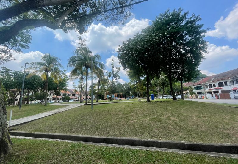 Avenue 23 Sunway Damansara  2 Sty Intermediate Unit For Sale