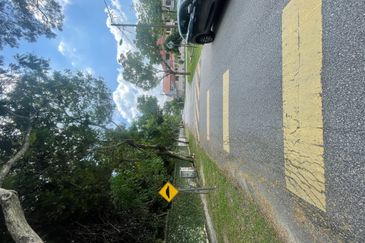 Avenue 23 Sunway Damansara  2 Sty Intermediate Unit For Sale