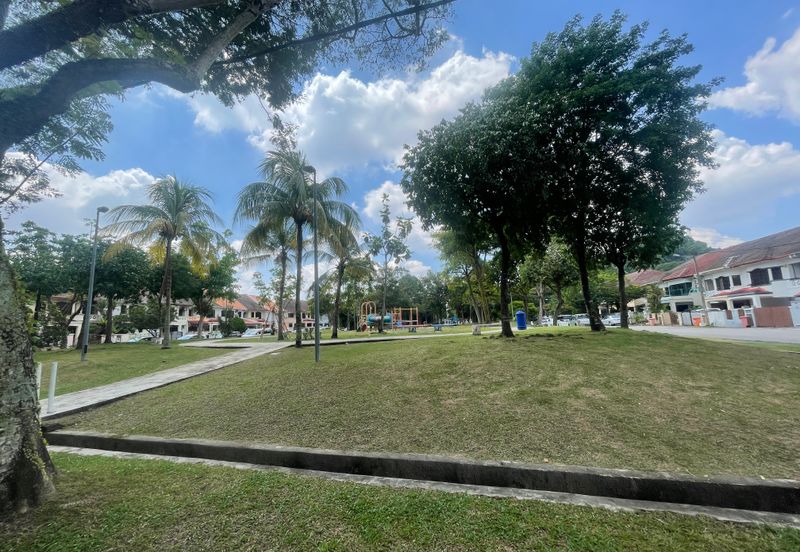 Avenue 23 Sunway Damansara  2 Sty Intermediate Unit For Sale