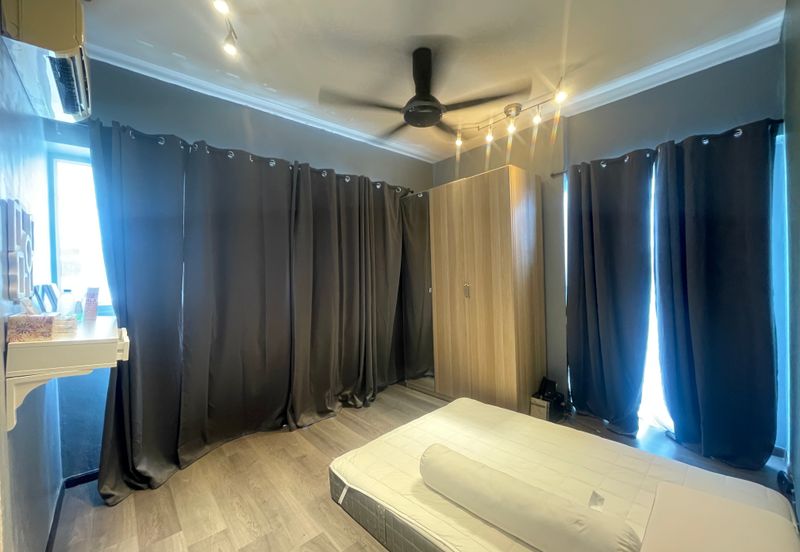 The Plaza Condominium