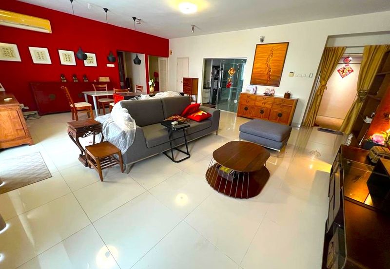 The Plaza Condominium