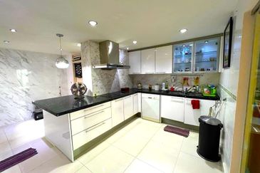 The Plaza Condominium