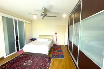 The Plaza Condominium