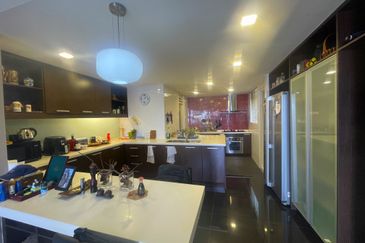 The Plaza Condominium