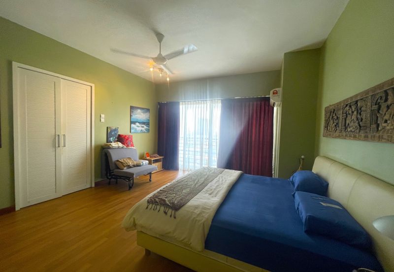 The Plaza Condominium