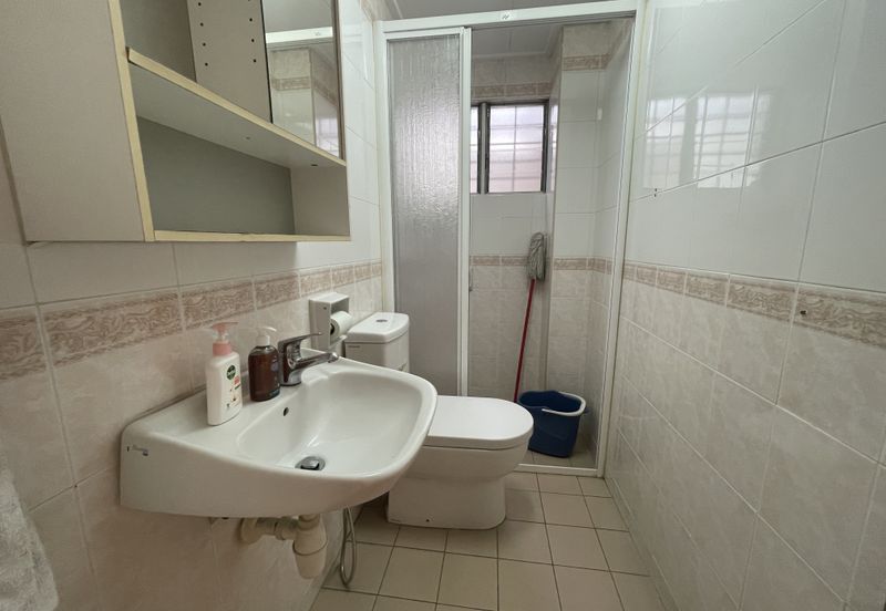 Fully Renovated Modern 2-Storey Link House @ Sunway Damansara