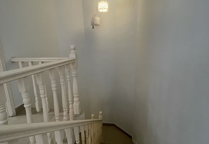 Fully Renovated Modern 2-Storey Link House @ Sunway Damansara