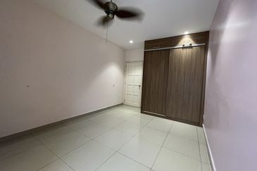 Fully Renovated Modern 2-Storey Link House @ Sunway Damansara