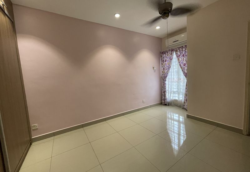 Fully Renovated Modern 2-Storey Link House @ Sunway Damansara