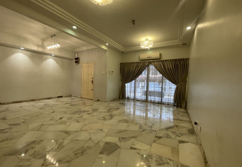 Fully Renovated Modern 2-Storey Link House @ Sunway Damansara