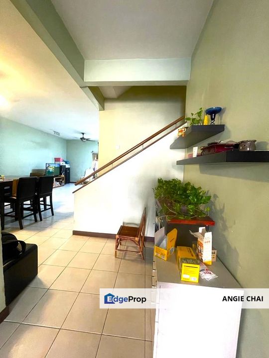 Charming Garden Townhouse in Parkville, Sunway Damansara, Selangor, Sunway Damansara
