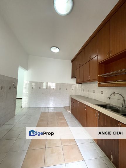 Charming Garden Townhouse in Parkville A Sanctuary for Tranquil Living, Selangor, Sunway Damansara