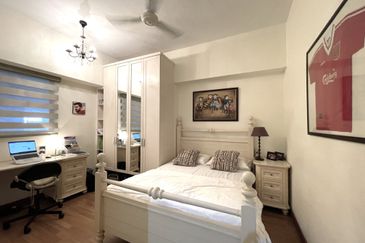 The Plaza Condominium