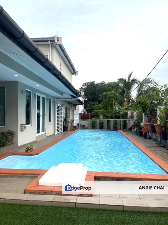 An Exquisite Urban Sanctuary with Private Garden & Pool, Selangor, Petaling Jaya