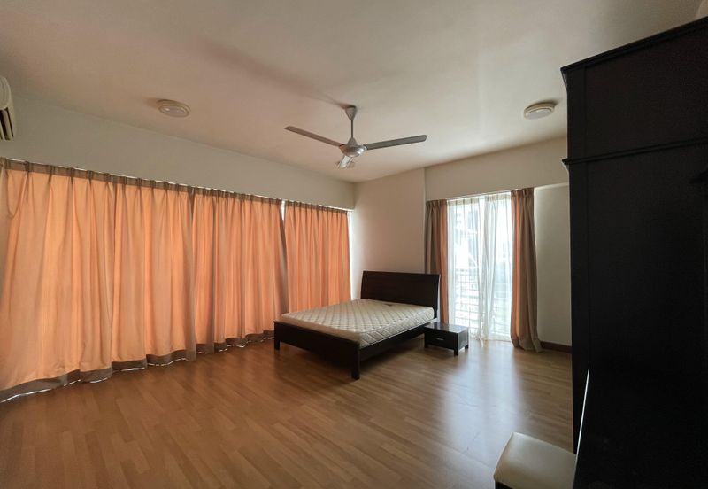 The Plaza Condominium