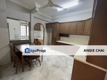 Contemporary Terrace Home in a Secure Tropicana Enclave , Selangor, Tropicana