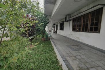 Paramount Garden (Taman Paramount)