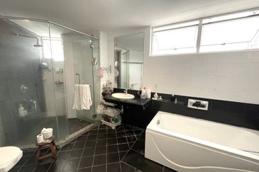 The Plaza Condominium