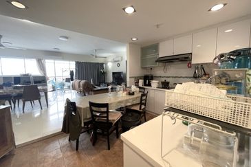 The Plaza Condominium