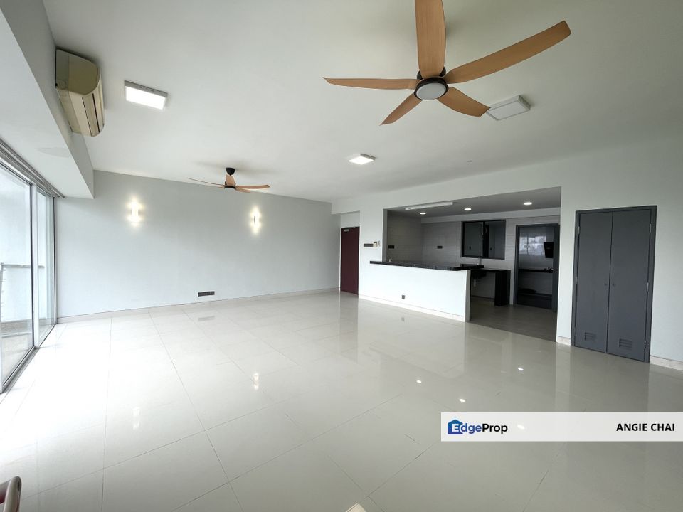 Stylishly Renovated High-Rise Condo, Urban Living Next to MRT, Kuala Lumpur, Taman Tun Dr Ismail