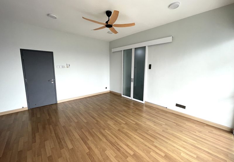 The Plaza Condominium