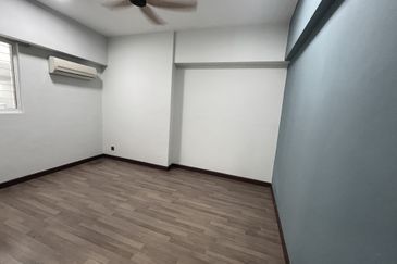 The Plaza Condominium