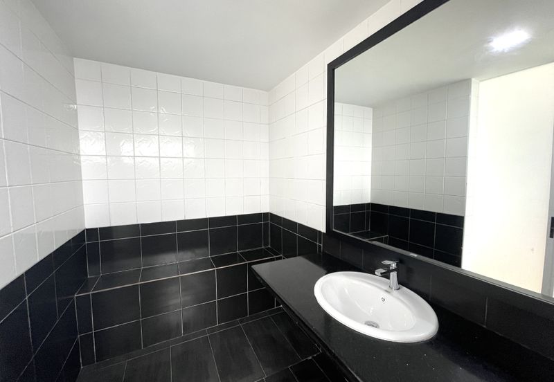 The Plaza Condominium