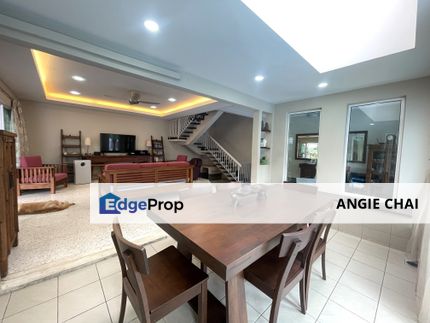 An Exquisite Urban Sanctuary with Private Garden & Pool, Selangor, Petaling Jaya