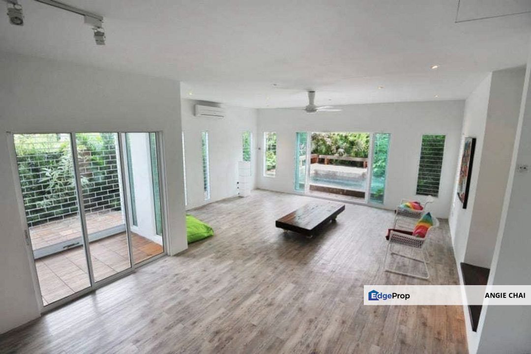 Newly Refurbished 2 Sty Bungalow in Petaling Jaya with Swimming Pool, Selangor, Petaling Jaya