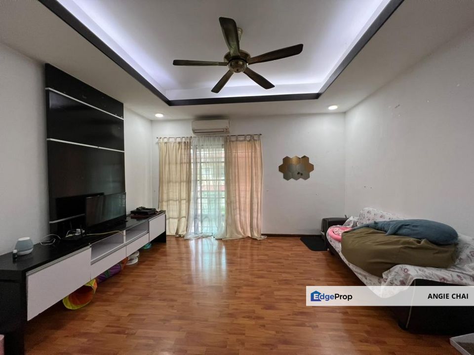 Charming End Lot Townhouse in a Prime, Gated N Guarded Community, Selangor, Sunway Damansara