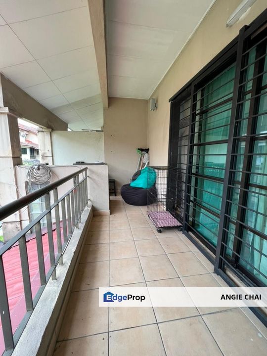 Charming End Lot Townhouse in a Prime, Gated N Guarded Community, Selangor, Sunway Damansara