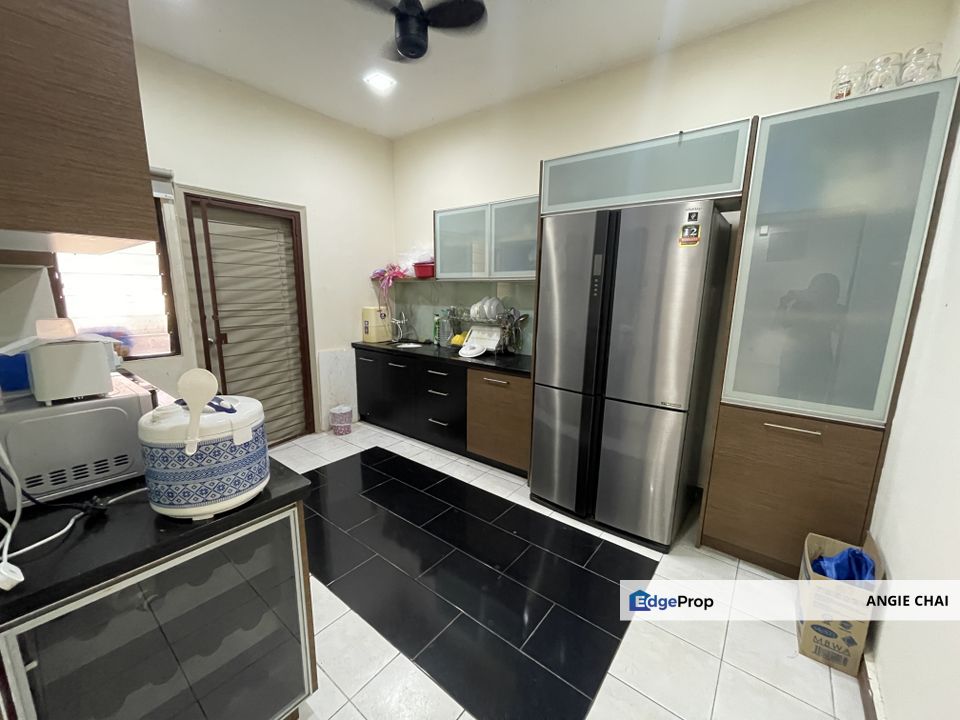 Beautifully Renovated Garden Townhouse @ Parkville, Selangor, Sunway Damansara