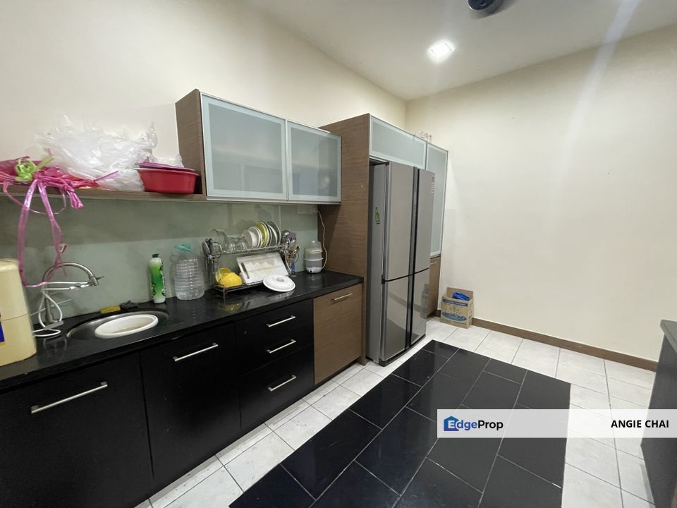 Beautifully Renovated Garden Townhouse @ Parkville, Selangor, Sunway Damansara