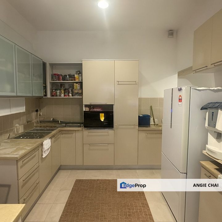 1.5-Storey Garden Villa Nestled in Lush Greenery For Sale, Selangor, Sunway Damansara