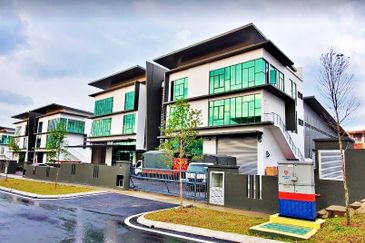 OFF JALAN RAWANG BATU ARANG