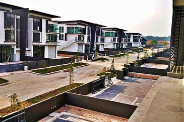 OFF JALAN RAWANG BATU ARANG