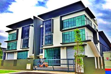 OFF JALAN RAWANG BATU ARANG