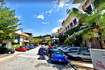 ROI 4.8% Pusat Bandar Wangsa Maju 4 Sty Shop For SALE (Main Road)