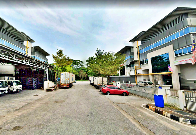 Kepong KIP Kawasan Industri Desa Aman 3 Storey Semi D Factory Renovated & Extended For SALE