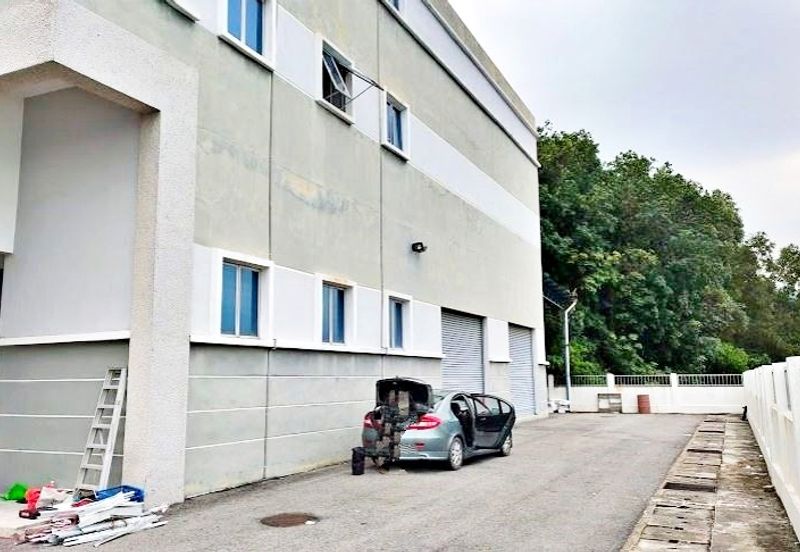 (Corner) YTN Kepong KIP Kawasan Industri Desa Aman 