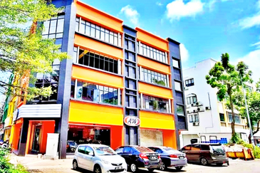 Taman Industrial Sungai Buloh (TSB Commercial Centre)