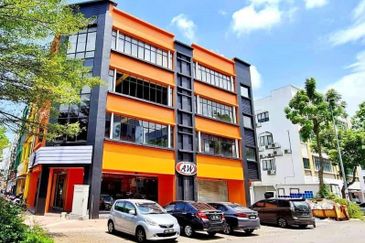 Taman Industrial Sungai Buloh (TSB Commercial Centre)