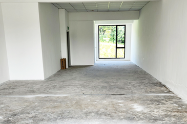 Main Road 2 Sty Shop For RENT Kota Emerald Rawang 12 Points Emerald East Brand NEW 