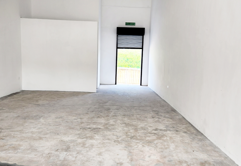 Main Road 2 Sty Shop For RENT Kota Emerald Rawang 12 Points Emerald East Brand NEW 