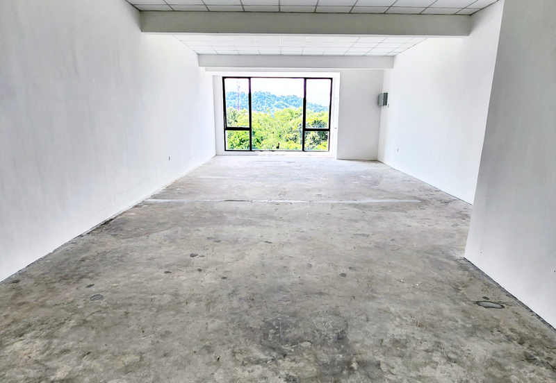 Main Road 2 Sty Shop For RENT Kota Emerald Rawang 12 Points Emerald East Brand NEW 