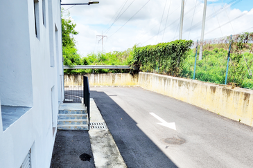 Main Road 2 Sty Shop For RENT Kota Emerald Rawang 12 Points Emerald East Brand NEW 