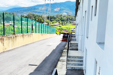 Main Road 2 Sty Shop For RENT Kota Emerald Rawang 12 Points Emerald East Brand NEW 