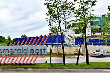 Main Road 2 Sty Shop For RENT Kota Emerald Rawang 12 Points Emerald East Brand NEW 